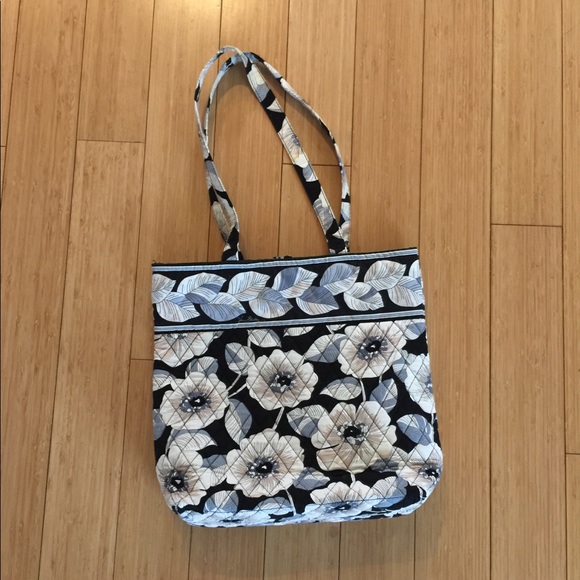 NWOT Vera Bradley Tote - Picture 2 of 3